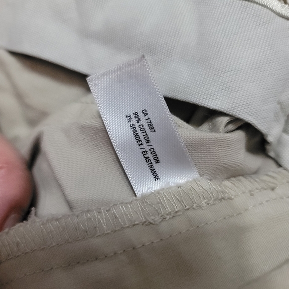 Gap Mens Classic Casual Shorts Size 8 In Khaki - Picture 6 of 9